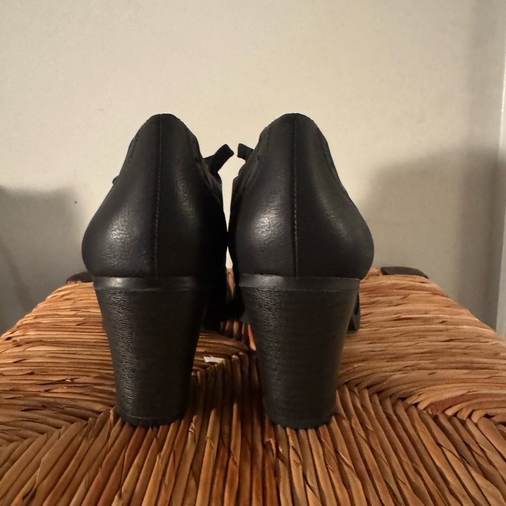 Natural Soul Black Lace-Up Block Heel Oxfords size 9 - Picture 4 of 5